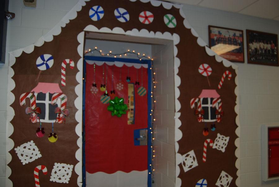 Classroom+entryways+get+holiday+makeovers