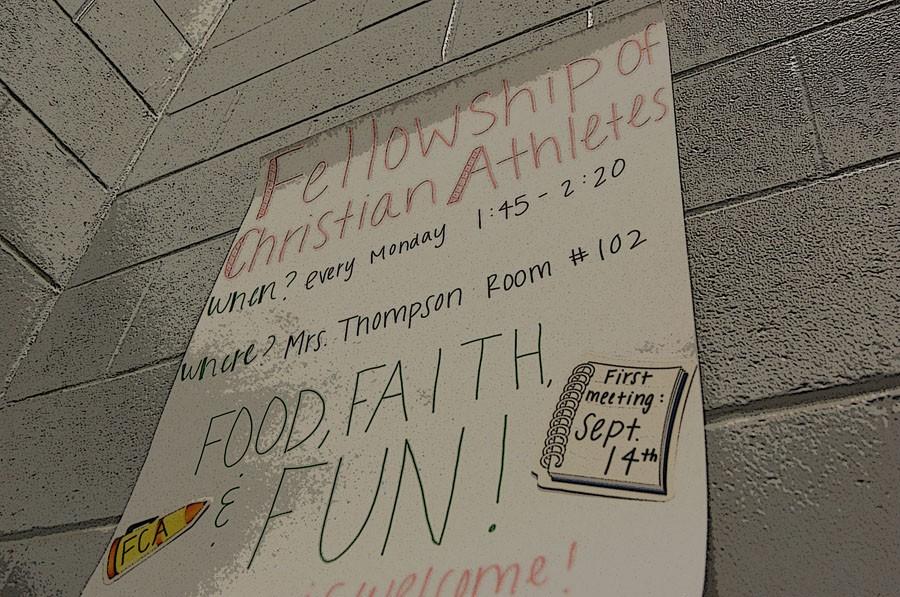 Fellowship of Christian Athletes club prays for new members