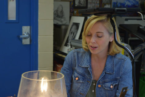 Art teacher takes over class