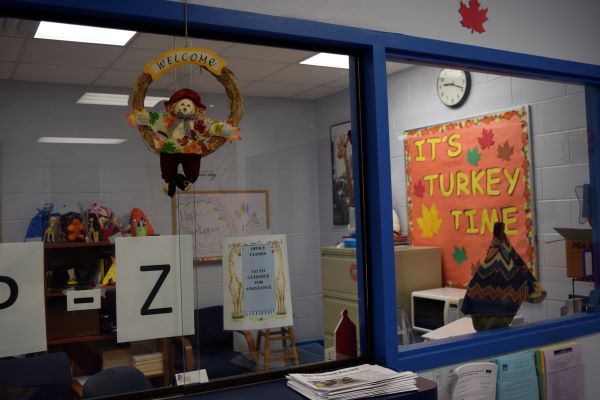 Thanksgiving decorations in the office in 2019 show fall spirit. 