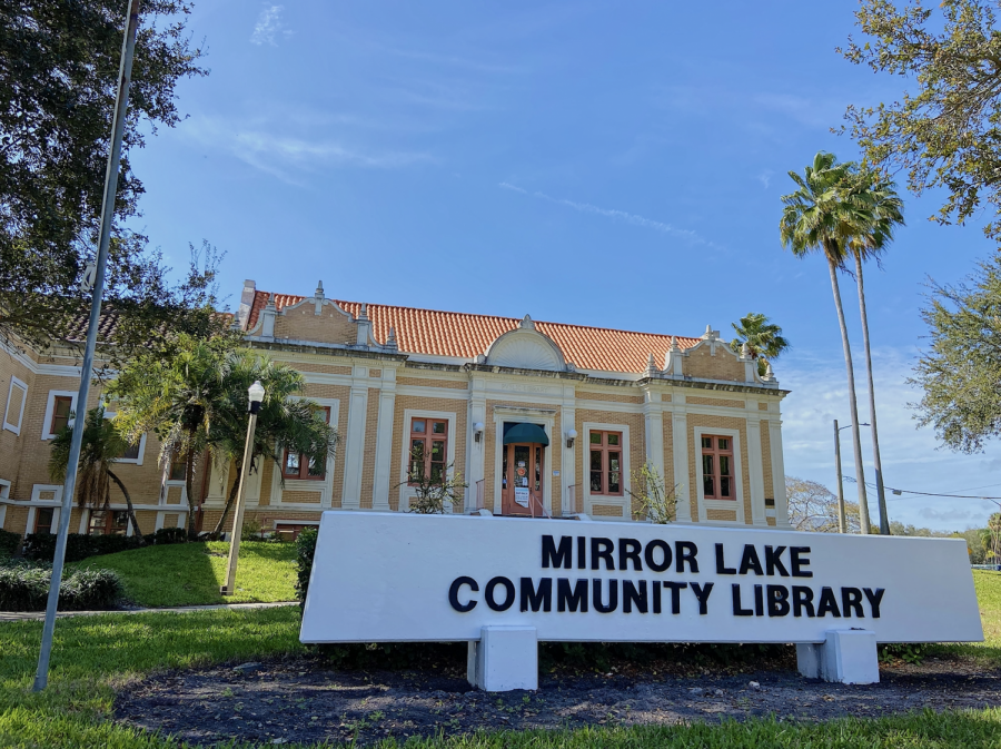 Mirror+Lake+Library+in+St.+Petersburg+has+history+you+may+not+have+read+about.